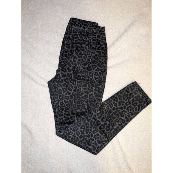 Bold Elements Womens Cut To Curve Skinny Jeans Gray Leopard Print Stretch 00 - Picture 2 of 3